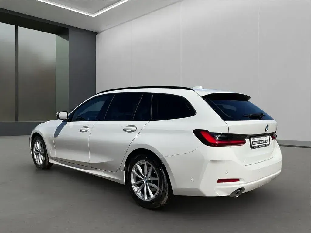 Gebraucht BMW 318 Comfort Edition 156 PS (114 kW) 2025 Weiß Limousine