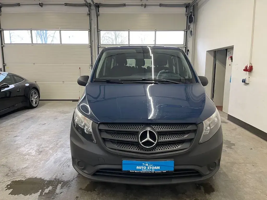 Gebraucht Mercedes Vito 136 PS (100 kW) 2023 Stahlblau Van