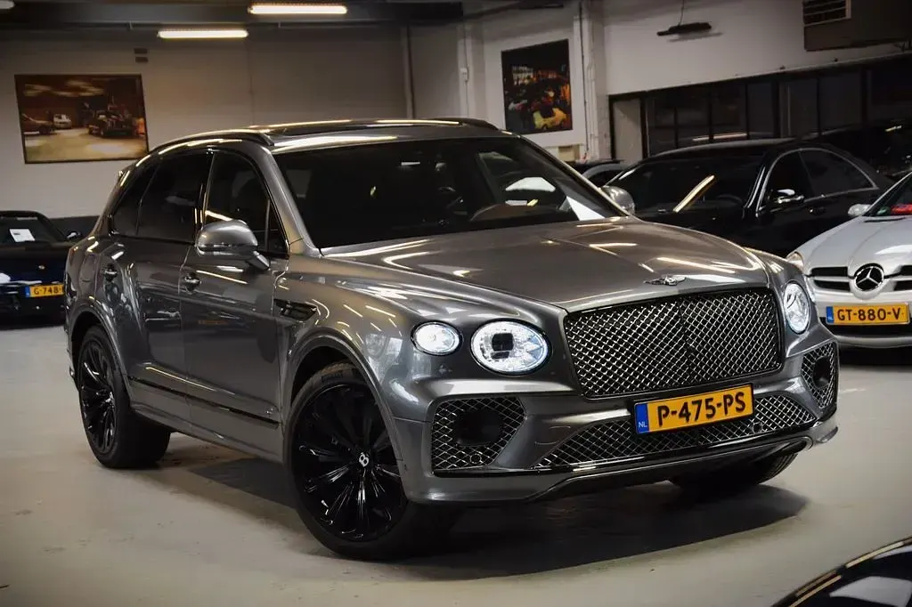 Gebraucht Bentley Bentayga 551 PS (405 kW) 2022 Silber SUV