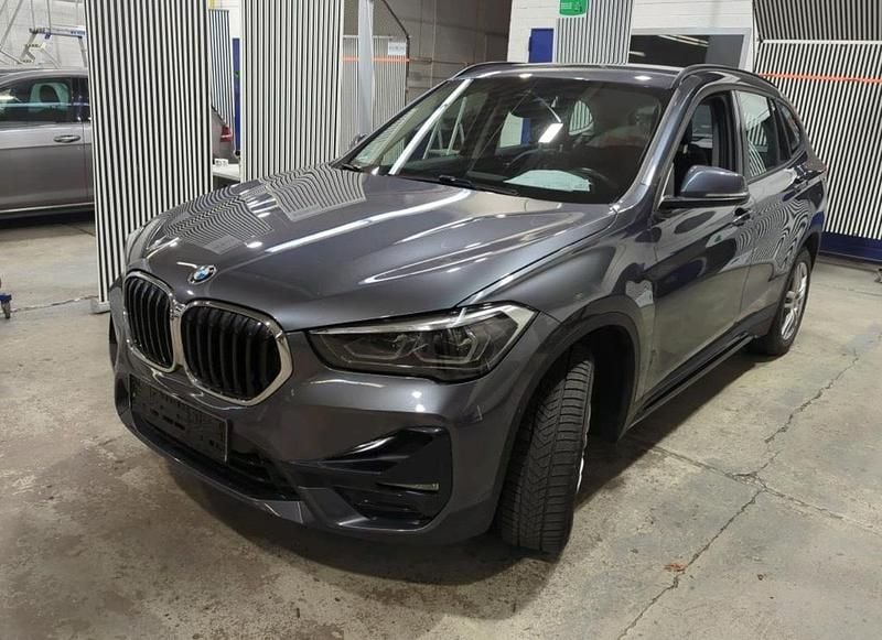 Grau Gebraucht 2022 BMW X1 SUV | 23.990 € (Superpreis) - Bild 1/4