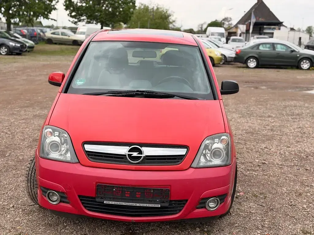 Gebraucht Opel Meriva Innovation 125 PS (91 kW) 2010 Rot Van / Kleinbus