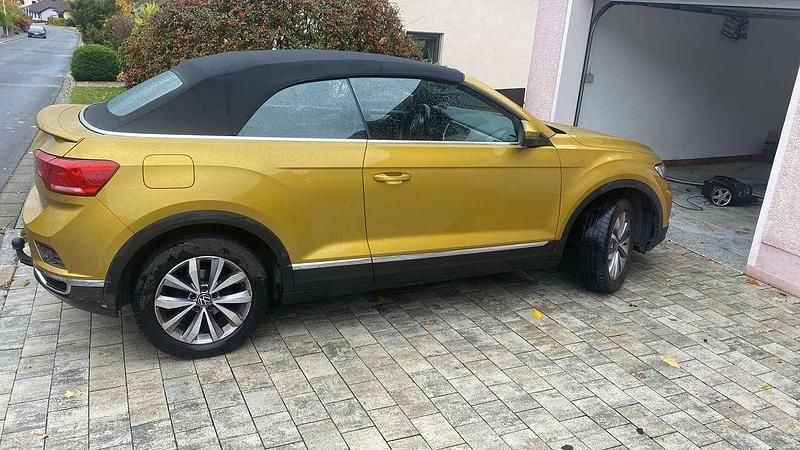 Gebraucht VW T-Roc Cabriolet Style 110 PS (80 kW) 2020 Gelb Cabrio