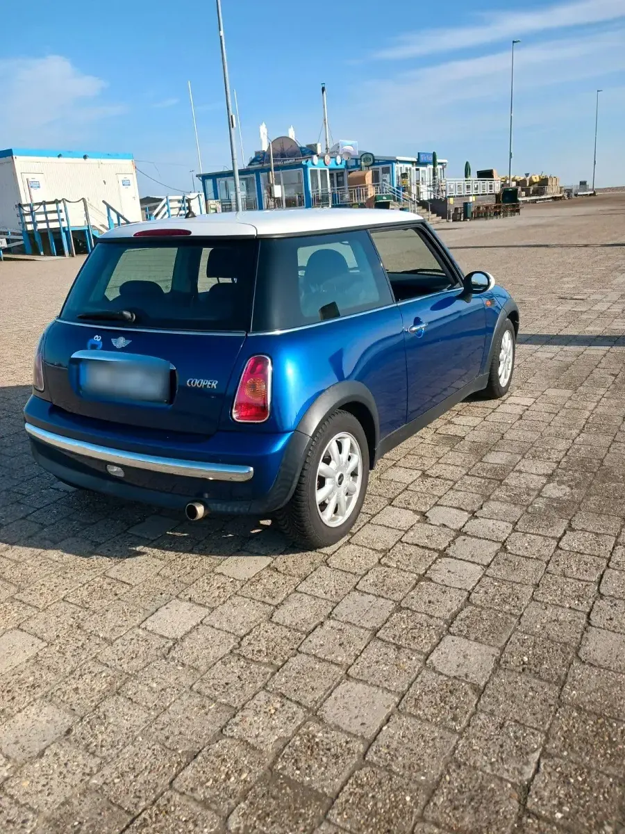 Usata Mini Cooper 115 CV (84 kW) 2003 Blu Utilitaria