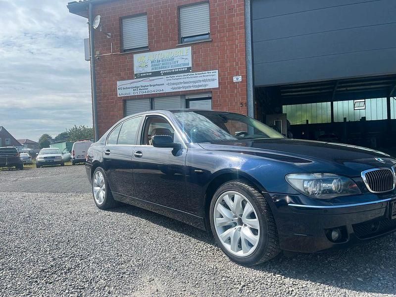 Blau Gebraucht 2006 BMW 745 Limousine | 9.250 € (Teuer) - Bild 1/4