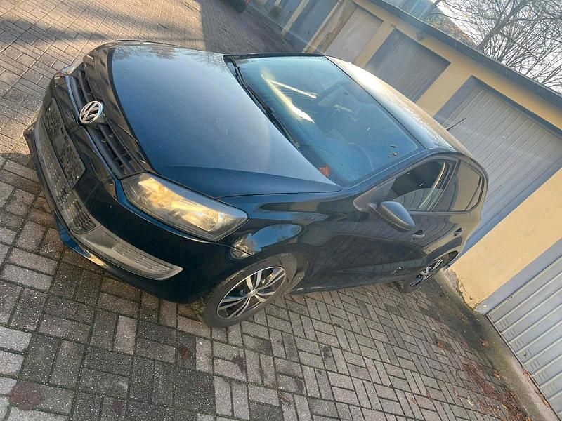 Schwarz Gebraucht 2010 VW Polo Limousine | 2.499 € (Superpreis) - Bild 1/4