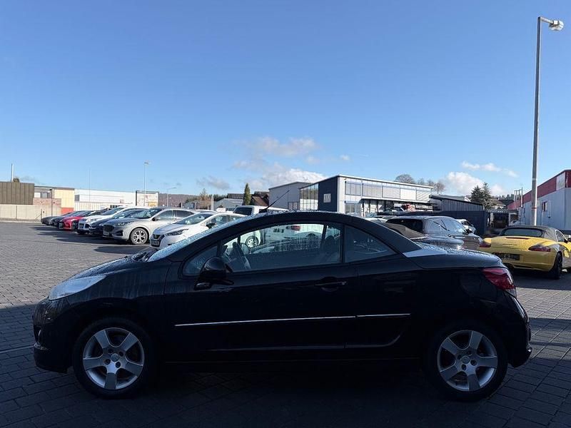 Gebraucht Peugeot 207 CC Active 120 PS (88 kW) 2013 Noir obsidien Cabrio