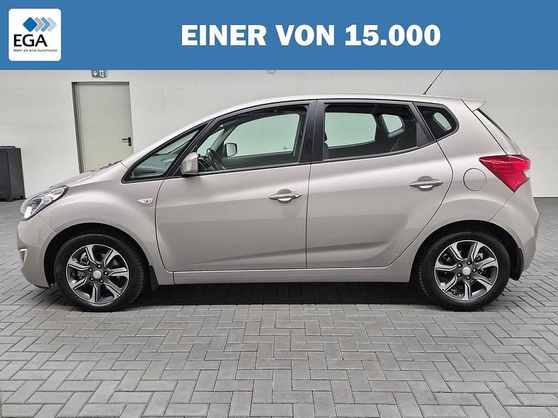 Gebraucht Hyundai ix20 125 PS (91 kW) 2017 Metallic Kleinwagen