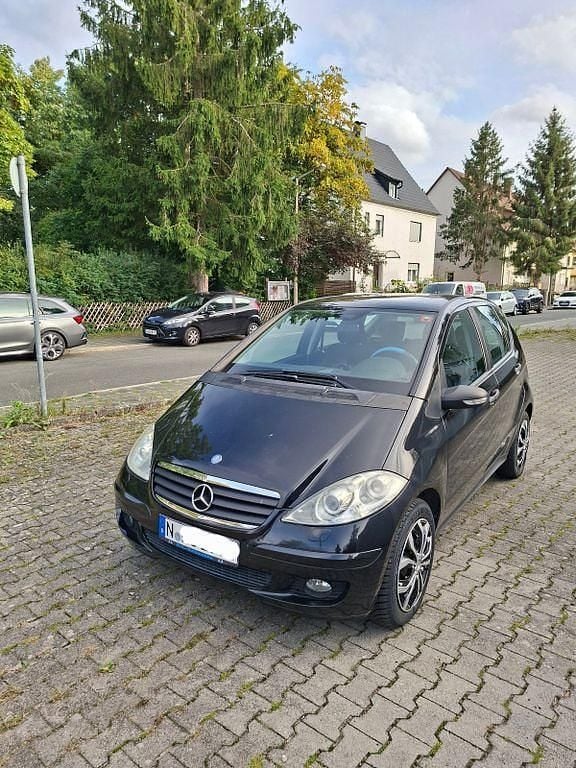 Schwarz Gebraucht 2008 Mercedes A180 Van / Kleinbus | 2.000 € (Superpreis) - Bild 1/4