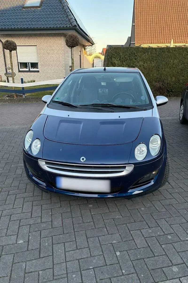 Używany Smart ForFour Passion 95 KM (69 kW) 2006 Niebieski Hatchback