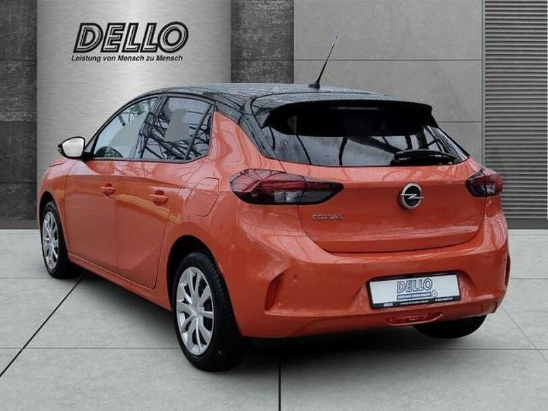 Gebraucht Opel Corsa-e Edition 100 kW (136 PS) 2022 Power orange/dynamik orange Kleinwagen
