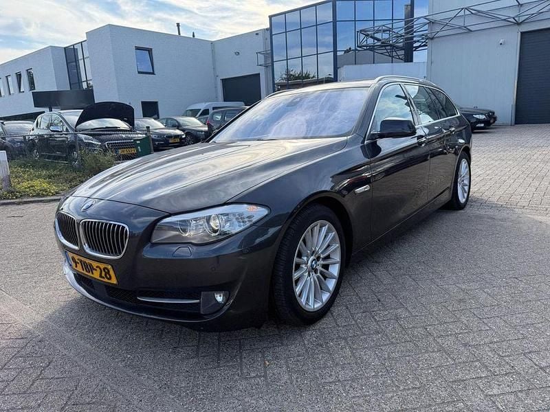 Gebraucht BMW 535 Executive 313 PS (230 kW) 2013 Grau Kombi