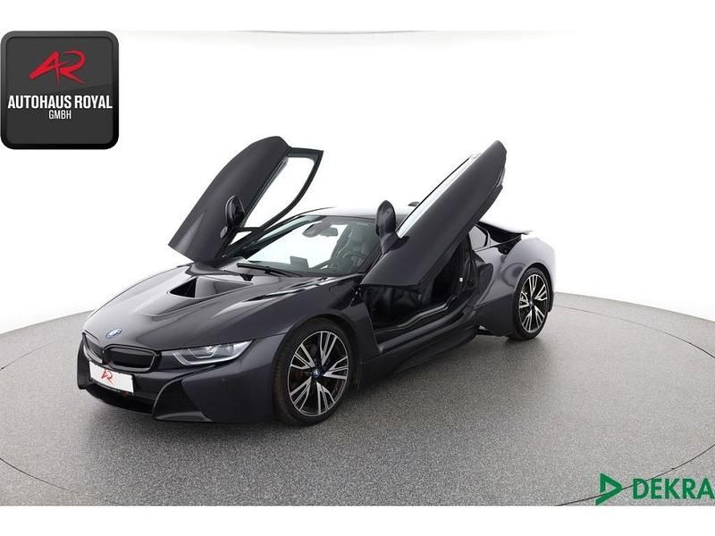 Grau (metallic) Gebraucht 2016 BMW i8 Coupé | 58.879 € (Etwas zu teuer) - Bild 1/4