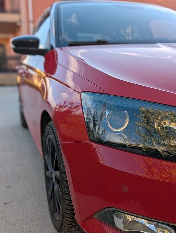 Rot Gebraucht 2017 Skoda Fabia Style Kleinwagen | 14.000 € (Fairer Preis) - Bild 1/4