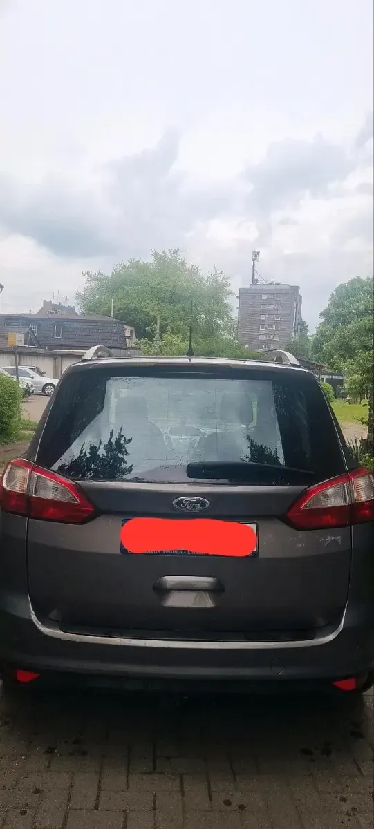 Gebraucht Ford Grand C-Max 115 PS (84 kW) 2012 Silber Van / Kleinbus