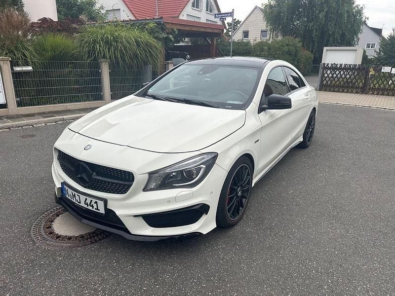 Weiß Gebraucht 2014 Mercedes CLA250 AMG line Limousine | 16.700 € (Etwas zu teuer) - Bild 1/4