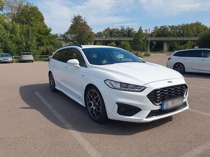 Weiß Gebraucht 2020 Ford Mondeo ST-Line Kombi | 22.700 € (Etwas zu teuer) - Bild 1/4