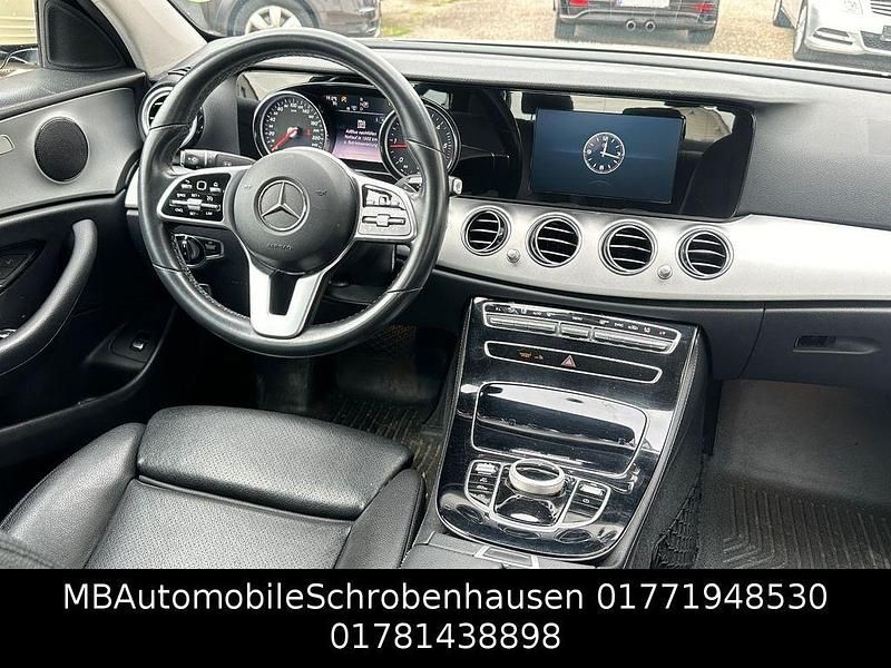 Gebraucht Mercedes E200 Avantgarde 160 PS (117 kW) 2020 Hellelfenbein Limousine