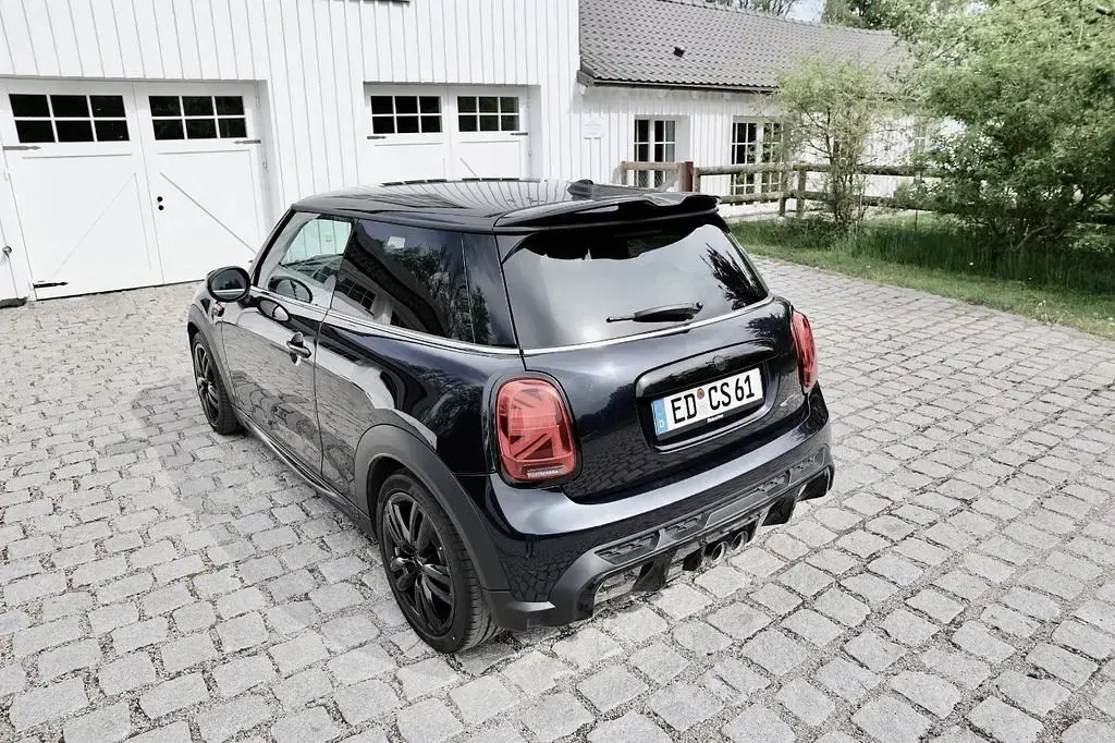 Gebraucht Mini John Cooper Works 231 PS (169 kW) 2023 Schwarz Kleinwagen