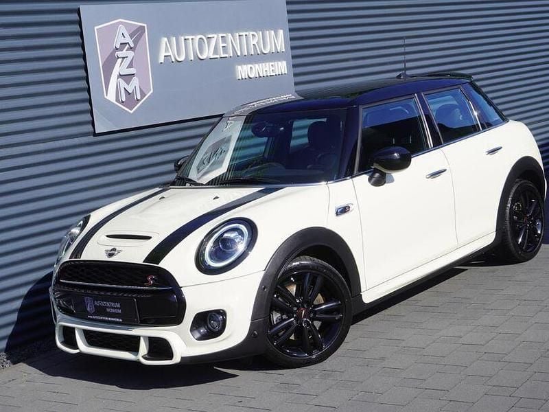 Gebraucht Mini Cooper 131 PS (96 kW) 2020 Weiss Kleinwagen