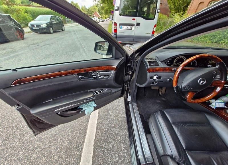 Gebraucht Mercedes S350 211 PS (155 kW) 2010 Schwarz Limousine