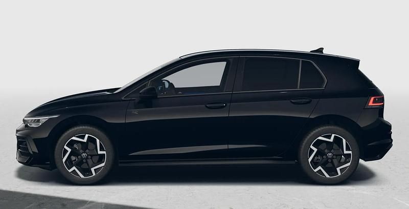 Neu VW Golf VIII R-line 204 PS (150 kW) 2026 Grenadilla black Limousine