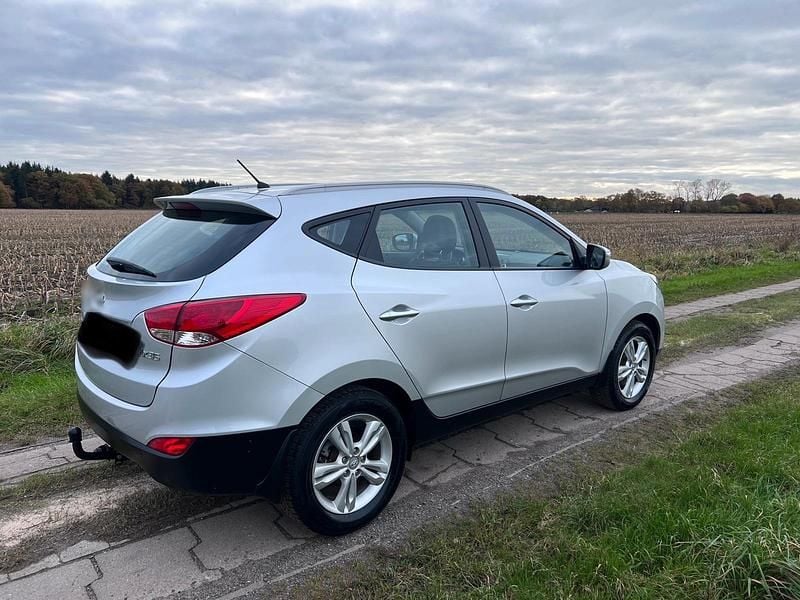 Gebraucht Hyundai Tucson 135 PS (99 kW) 2013 Silber SUV