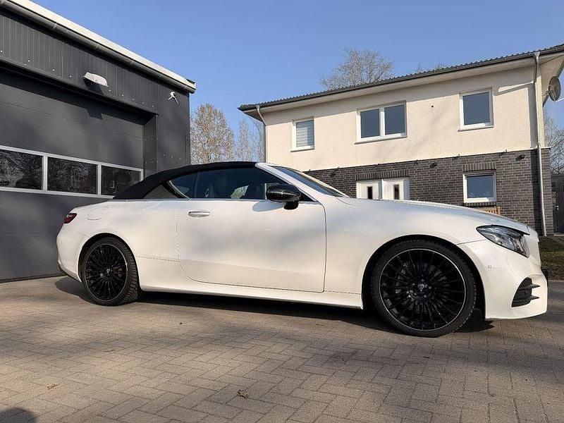 Gebraucht Mercedes E350 299 PS (219 kW) 2020 Weiß Cabrio