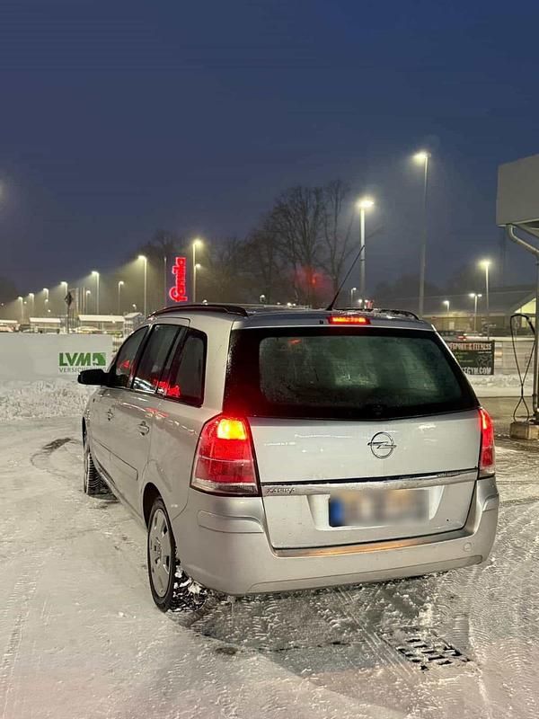 Gebraucht Opel Zafira 12 PS (8 kW) 2005 Grau Van / Kleinbus