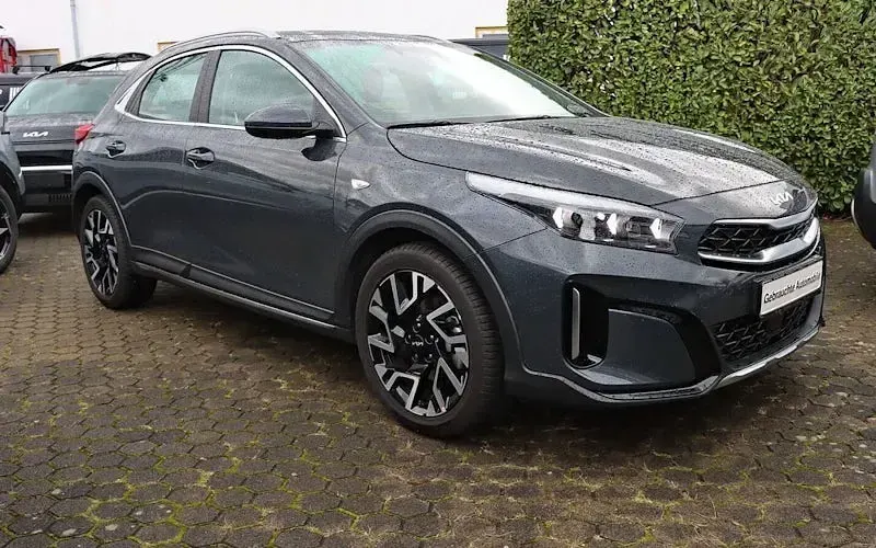 Używany Kia XCeed Vision 150 KM (110 kW) 2025 Szary SUV