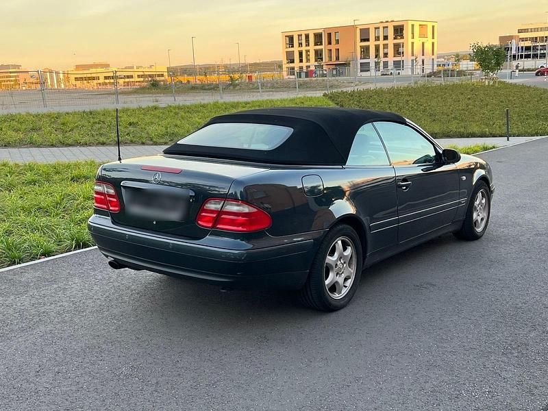 Gebraucht Mercedes CLK320 218 PS (160 kW) 1999 Cabrio
