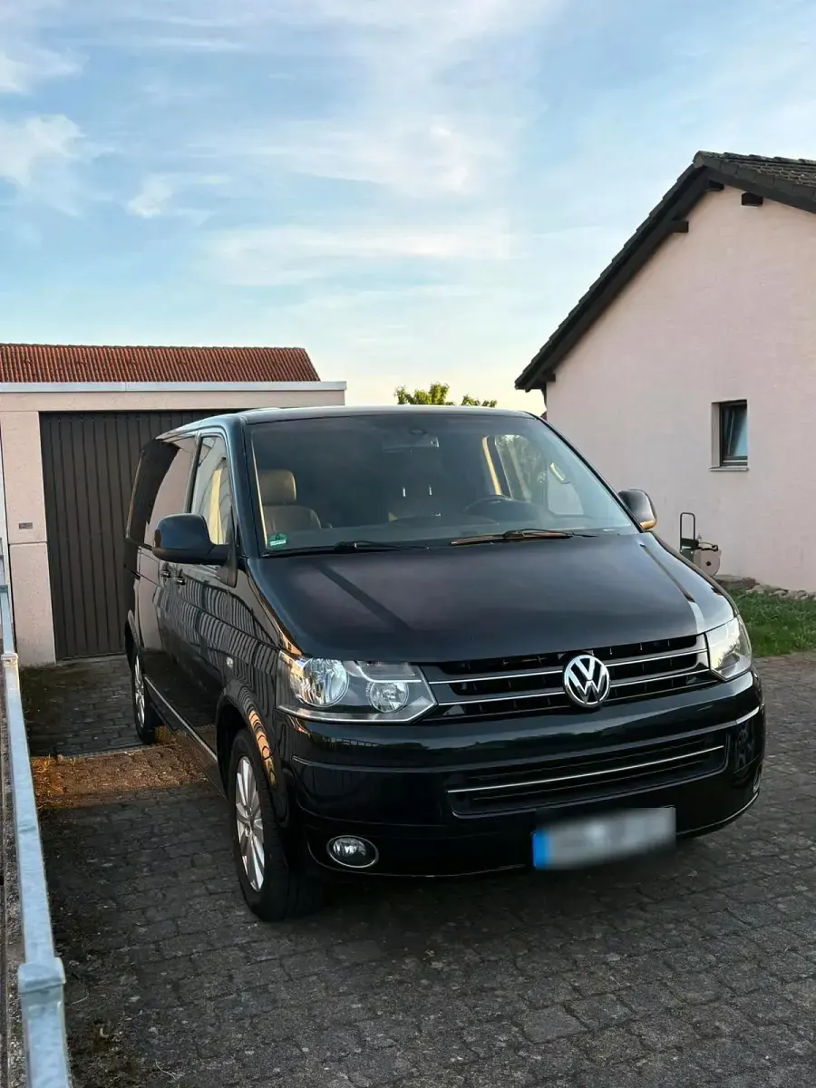 Gebraucht VW Multivan Highline 180 PS (132 kW) 2012 Schwarz Van / Kleinbus