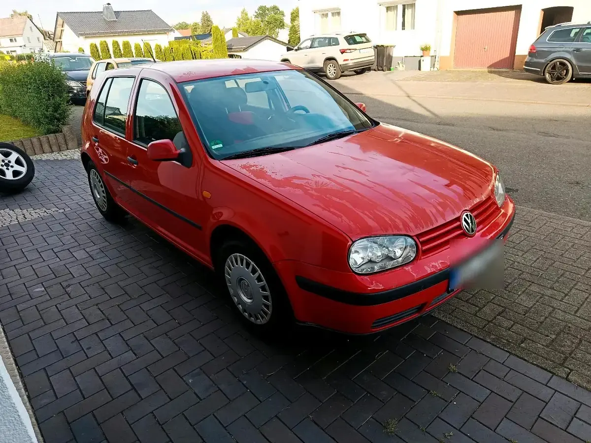 Gebraucht VW Golf IV 115 PS (84 kW) 2000 Rot Limousine