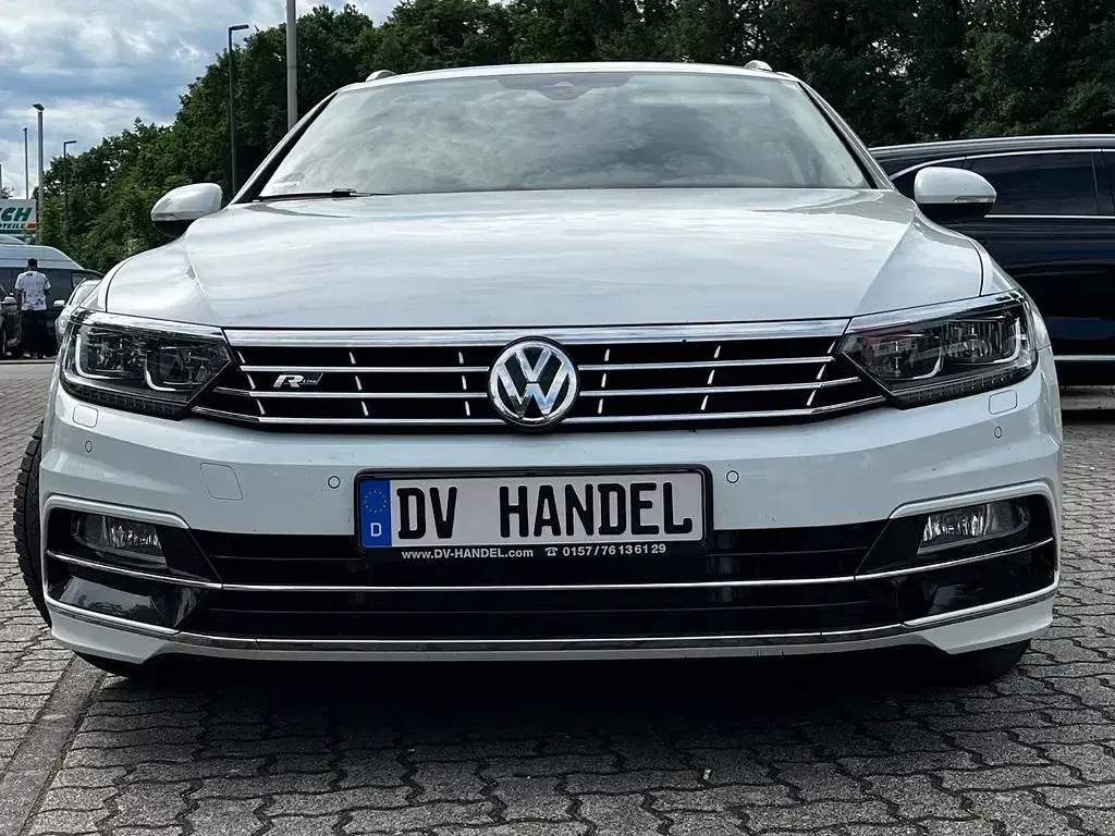 Gebraucht VW Passat Highline 190 PS (139 kW) 2018 Weiß Kombi
