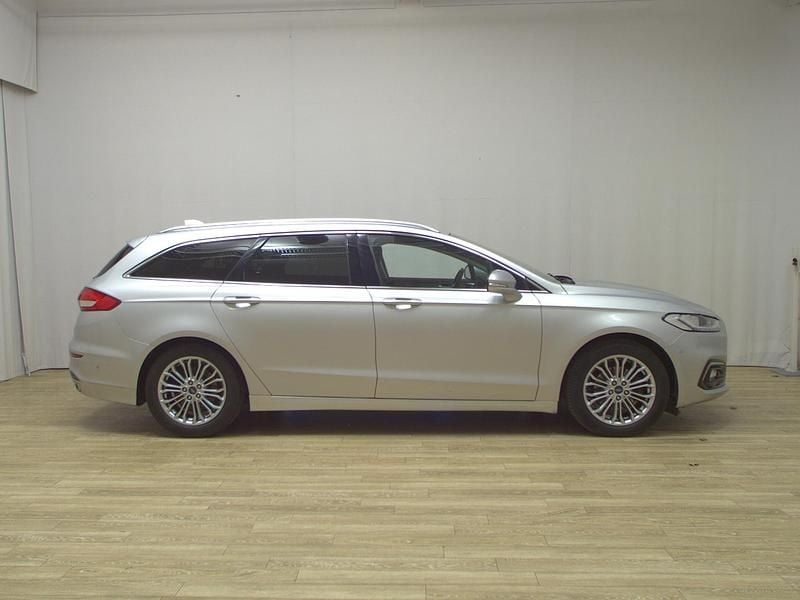 Gebraucht Ford Mondeo Titanium 190 PS (139 kW) 2020 Silber Kombi