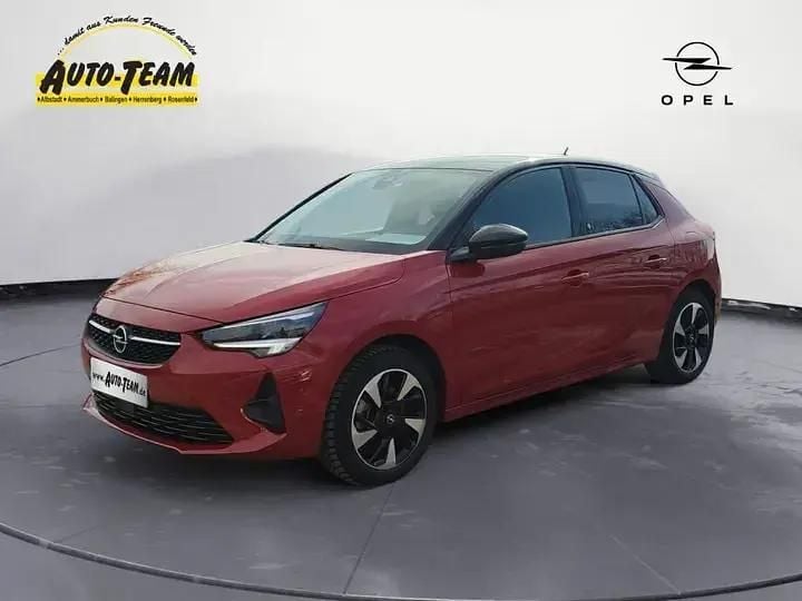 Rot Gebraucht 2022 Opel Corsa-e Kleinwagen | 17.980 € (Etwas zu teuer) - Bild 1/4