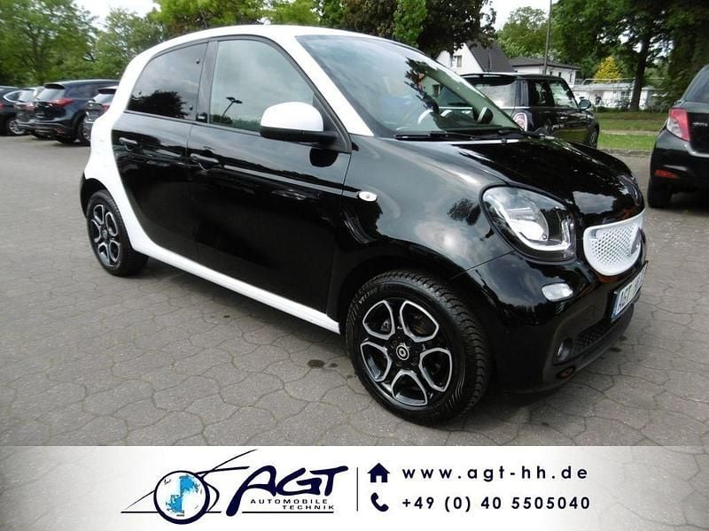 Schwarz Gebraucht 2017 Smart ForFour Passion Kleinwagen | 9.480 € (Fairer Preis) - Bild 1/4