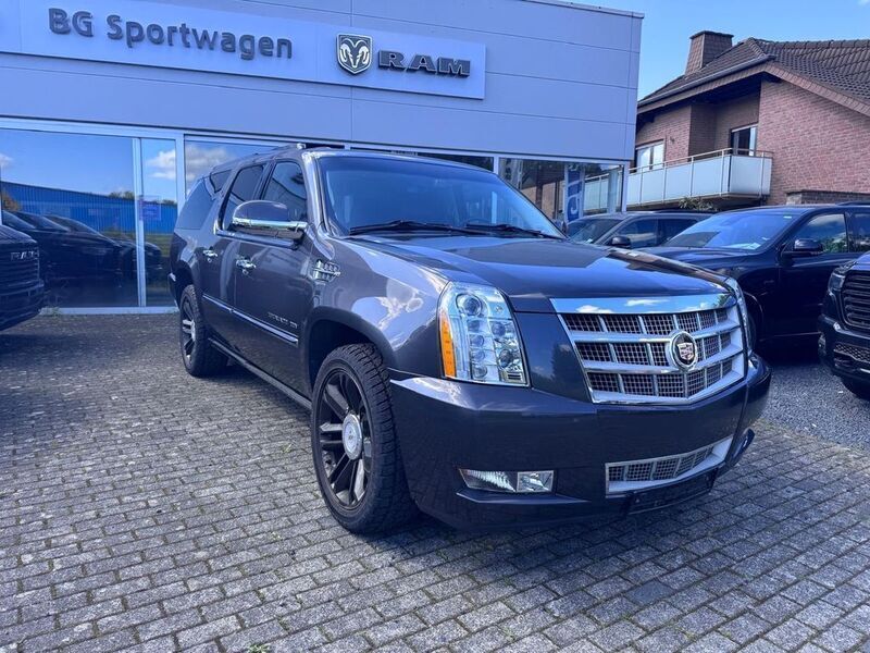Grau Gebraucht 2011 Cadillac Escalade SUV | 14.850 € - Bild 1/4