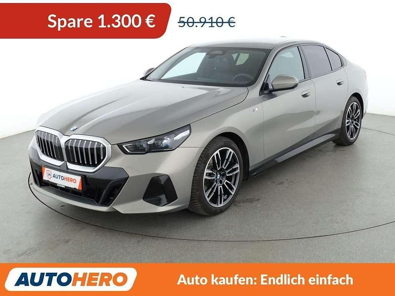 Oxidgrau Gebraucht 2024 BMW 520 M Sport Limousine | 49.610 € (Guter Preis) - Bild 1/3