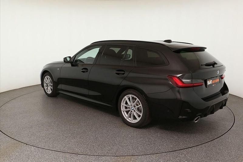 Gebraucht BMW 320 M Sport 184 PS (135 kW) 2025 Schwarz Limousine
