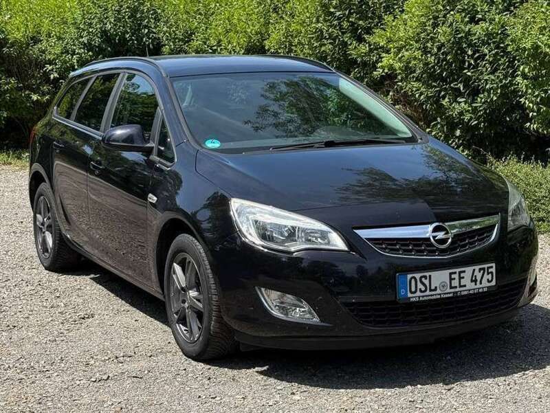 Schwarz Gebraucht 2011 Opel Astra Selection Kombi | 4.500 € (Fairer Preis) - Bild 1/4