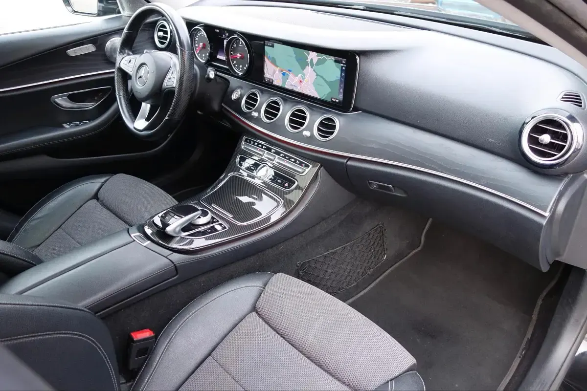 Brugt Mercedes E350 Elegance 258 HK (189 kW) 2016 Sort Sedan