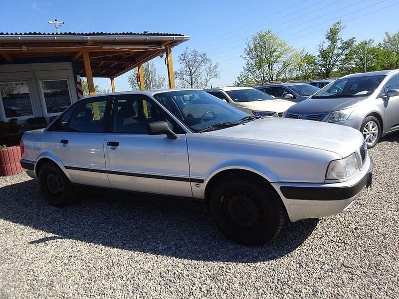 Second-hand Audi 80 90 CP (66 kW) 1994 Argintiu Berlinǎ