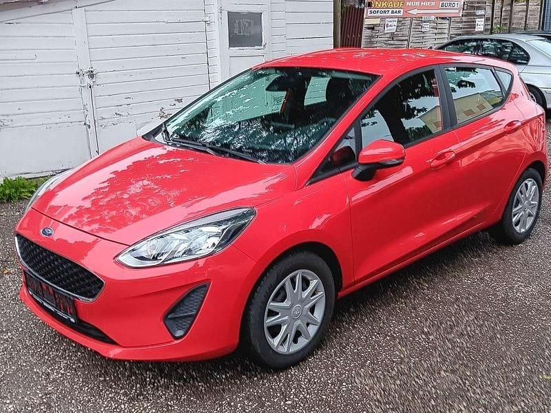 Rot Gebraucht 2019 Ford Fiesta Trend Kleinwagen | 9.600 € (Guter Preis) - Bild 1/4
