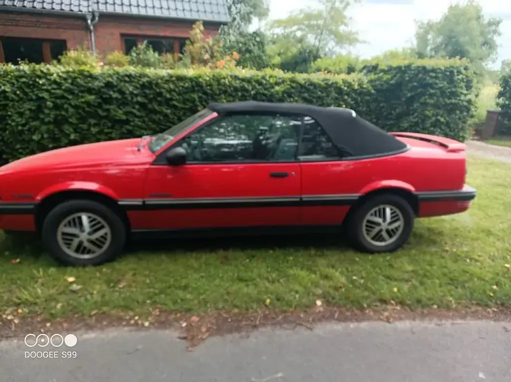Gebraucht Pontiac Sunbird 177 PS (130 kW) 1990 Rot Cabrio