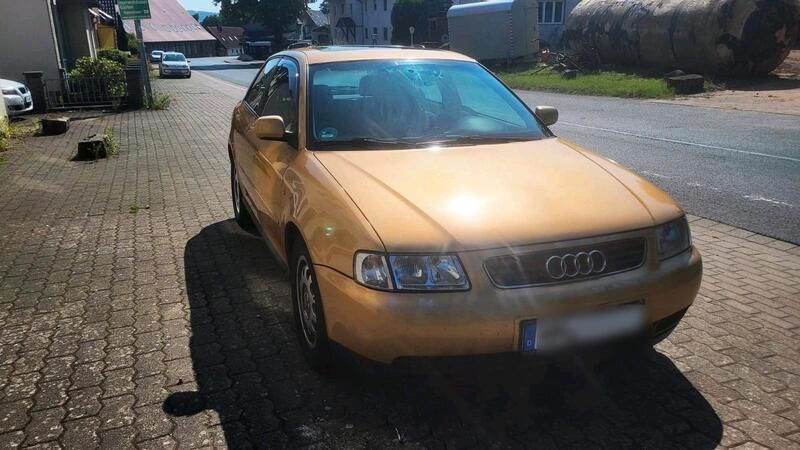 Gold Gebraucht 1997 Audi A3 Kleinwagen | 1.600 € (Etwas zu teuer) - Bild 1/4
