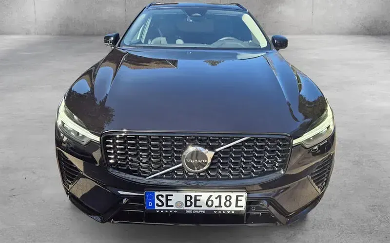 Gebraucht Volvo XC60 Plus 350 PS (257 kW) 2025 Schwarz SUV
