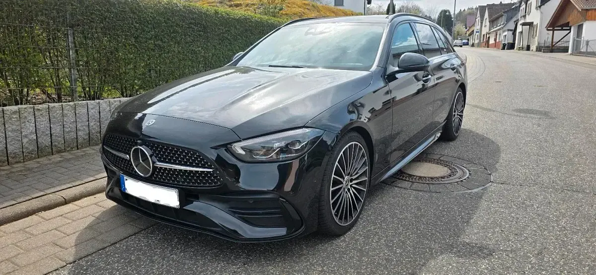 Gebraucht Mercedes C220 AMG line 200 PS (147 kW) 2022 Schwarz Kombi