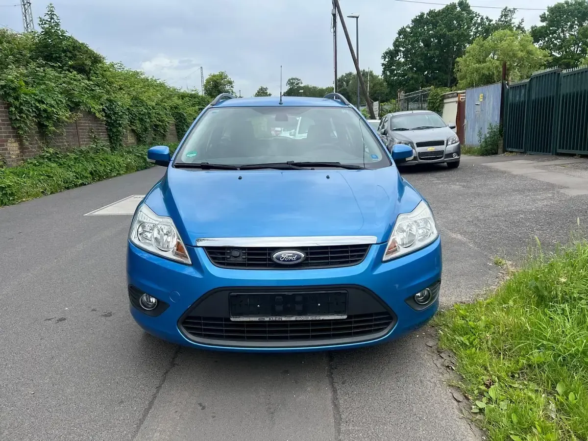 Gebraucht Ford Focus Style 125 PS (91 kW) 2008 Blau Kombi