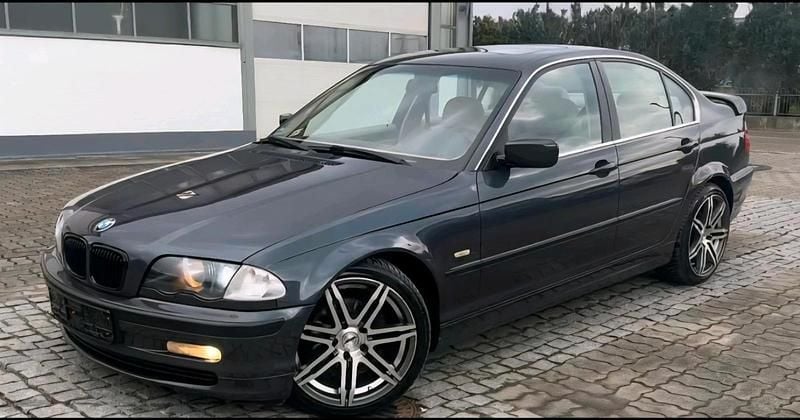 Gebraucht BMW 323 M Sport 170 PS (125 kW) 2000 Grün Limousine