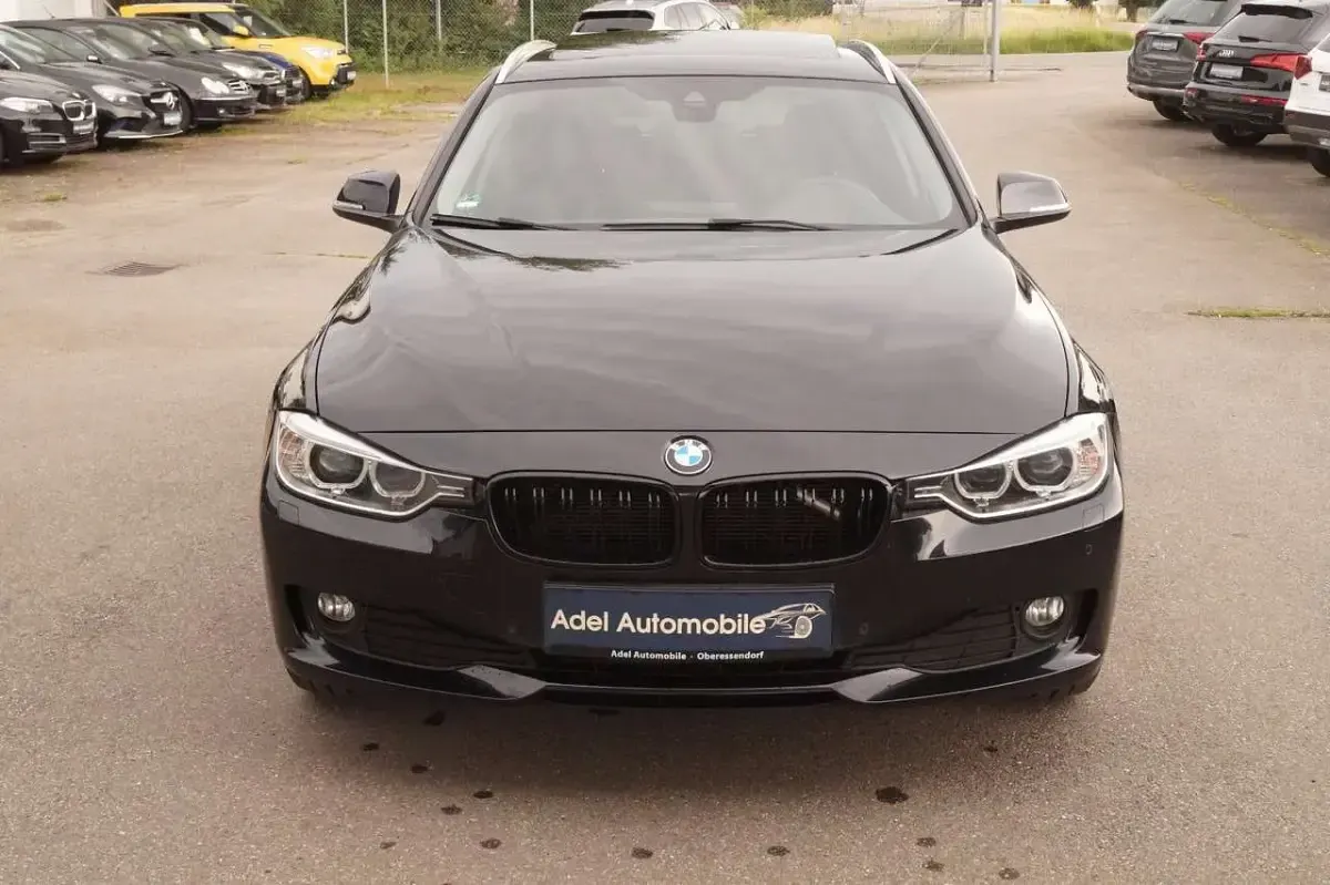 Gebraucht BMW 320 184 PS (135 kW) 2014 Black sapphire metallic Kombi